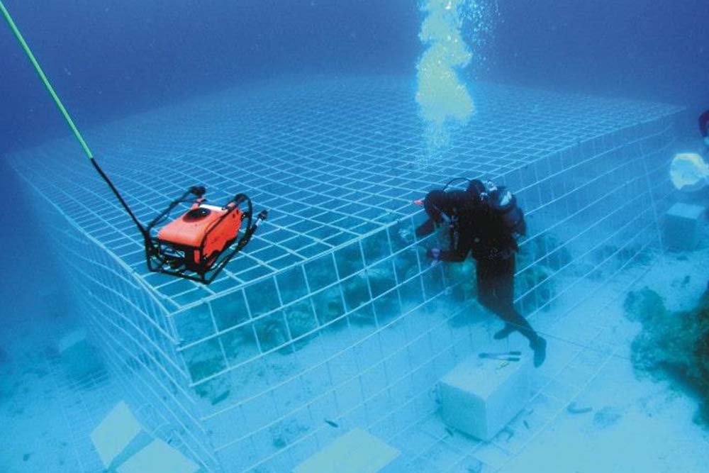 1760004706_underwater concrete block placing.jpg